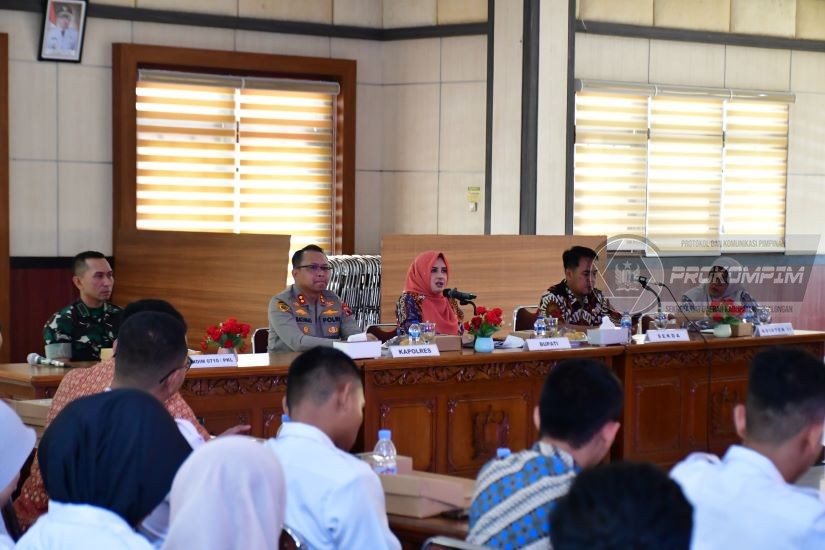 Bupati Fadia Minta Dapur MBG Sajikan Men,..