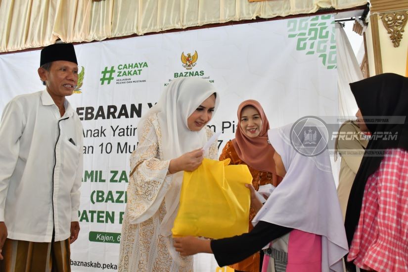 Momen 10 Muharam, Bupati Fadia Salurkan ,..