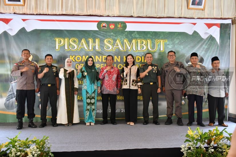 Pisah Sambut Dandim di Pendopo, Bupati F,..