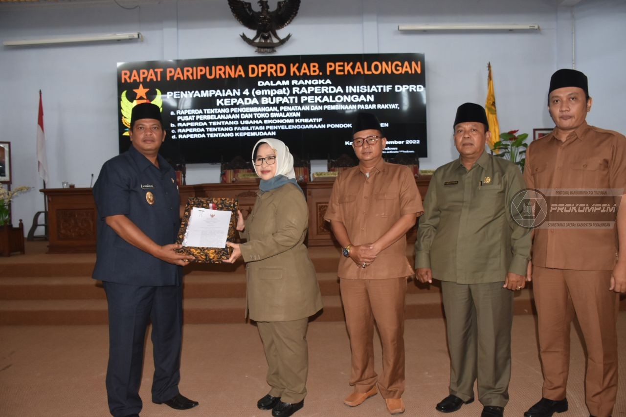 Bupati Apresiasi 4 Rapeda Inisiatif DPRD Kabupaten Pekalongan
