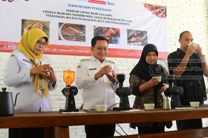 Plt. Bupati Pekalongan Buka Sekolah Lapa,..