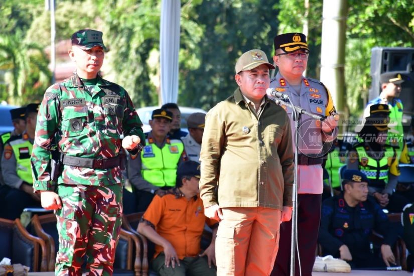 Plt. Bupati Pekalongan Sukirman Pimpin A,..