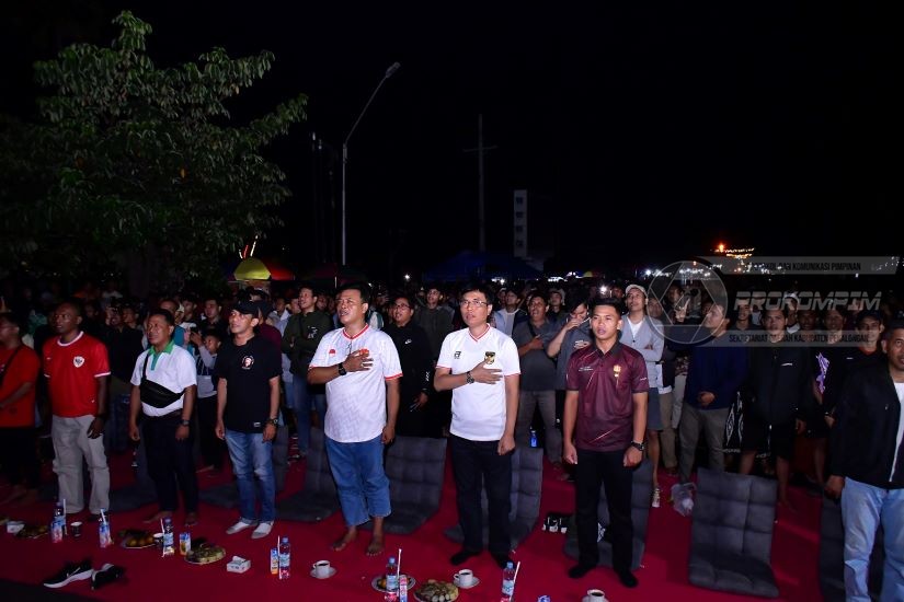 Pjs Bupati Pekalongan Nobar Timnas Indon,..