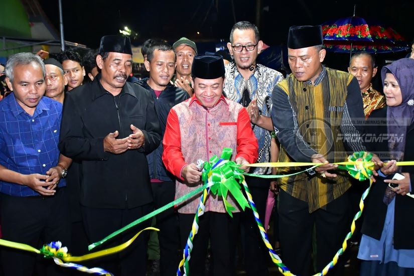 Wabup Sukirman Resmikan Jembatan Kesambi,..