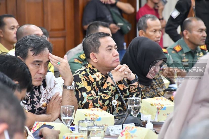 Wabup Sukirman Hadiri Rakor Percepatan P,..